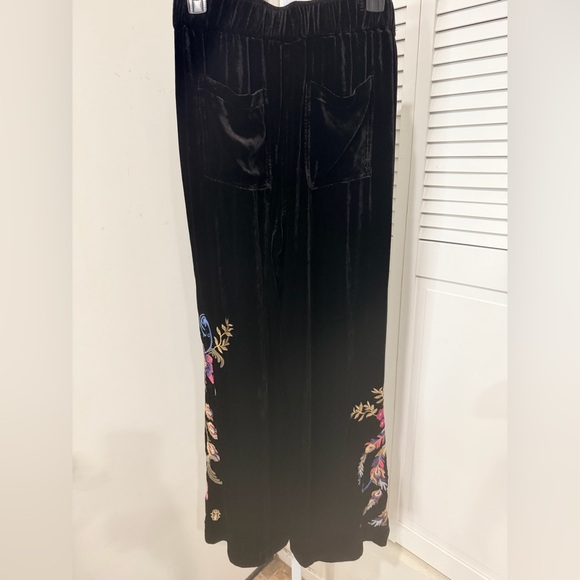 Johnny Was Wide leg Pleat Pant $328 current online! - Picture 8 of 8